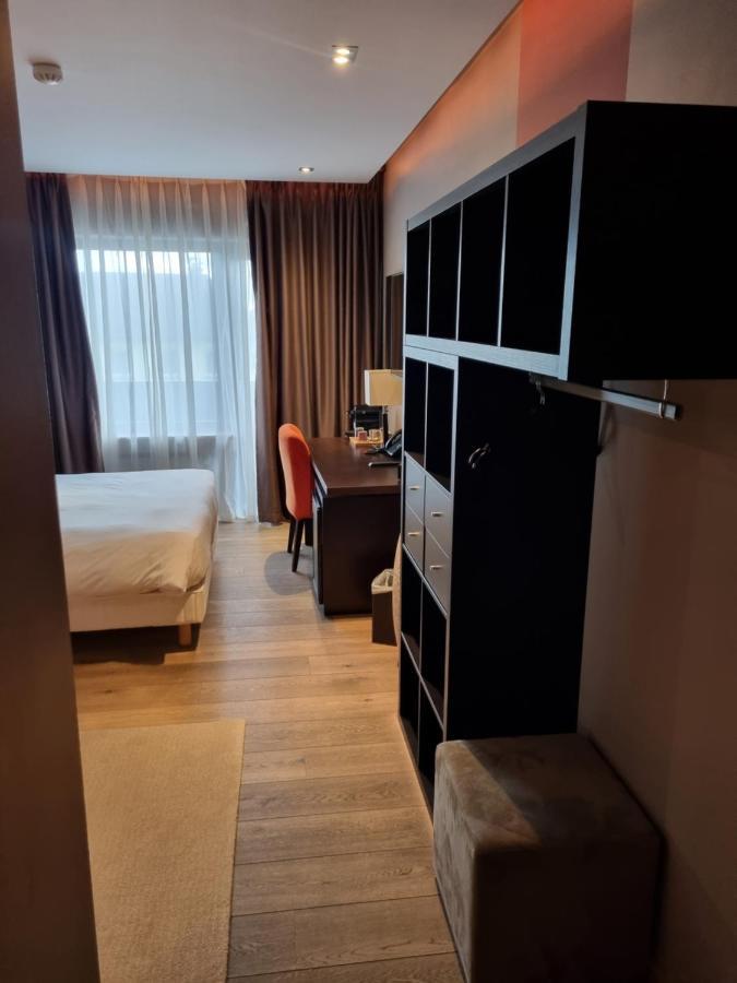 Hotel Skol L'original Strassen